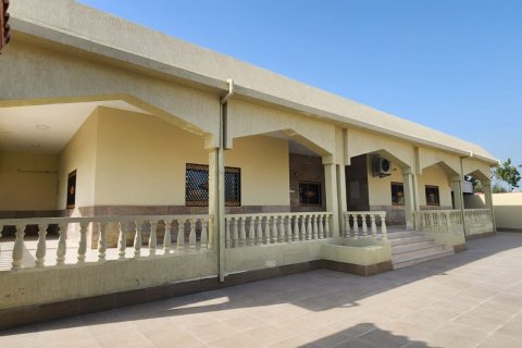 Villa i Khuzam, Ras Al Khaimah, Emiratene 5 soverom, 650 kvm nr. 735026