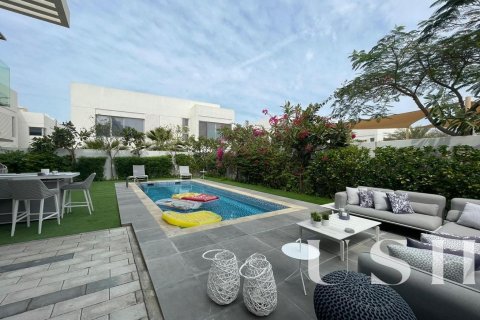 Willa na sprzedaż w Mohammed Bin Rashid City, Dubai, ZEA 4 sypialnie, 738 mkw., nr 620777 - zdjęcie 9