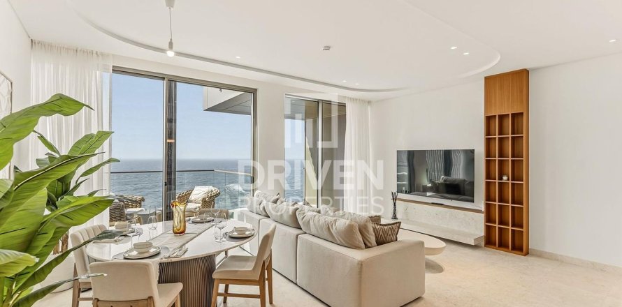 Korter asukohaga Palm Jumeirah, Dubai, AÜE: 3 magamistoaga, 177.44 m² Nr 765368