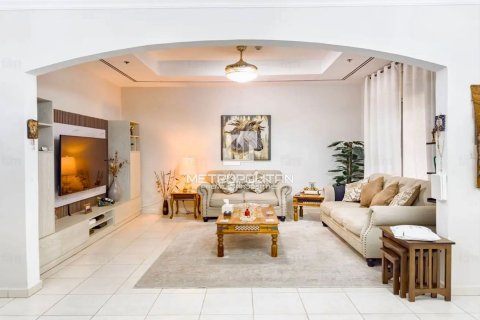阿联酋 Dubai Jumeirah Village Circle 待售 : 3 卧, 250 平方米 , 编号664379 - 照片 2