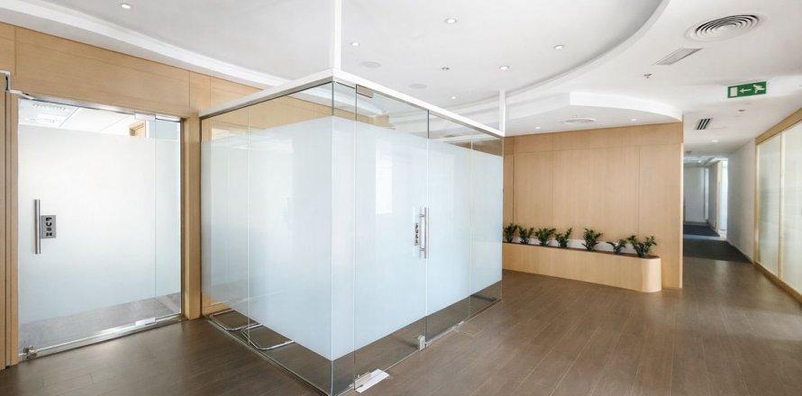 Oficiu în Business Bay, Dubai, EAU 254.9 mp.  №691494