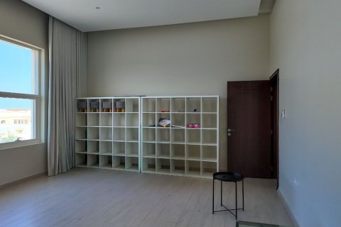 Vila di Ras Al Khaimah, UEA 5 kamar tidur, 929 m2 nomor 735000 - foto 8
