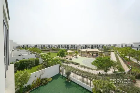 Dubai Hills Estate, Dubai, संयुक्त अरब अमीरात में विला, 4 बेडरूम, 229 वर्ग मीटर, संख्या 738172 - फ़ोटो 3
