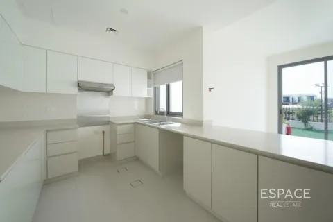 Dubai Hills Estate, Dubai, संयुक्त अरब अमीरात में विला, 4 बेडरूम, 229 वर्ग मीटर, संख्या 738172 - फ़ोटो 4