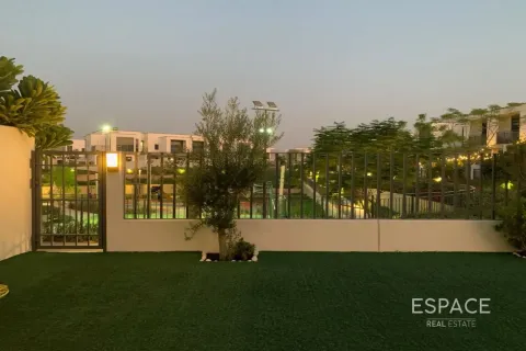Dubai Hills Estate, Dubai, संयुक्त अरब अमीरात में विला, 4 बेडरूम, 229 वर्ग मीटर, संख्या 738172 - फ़ोटो 16