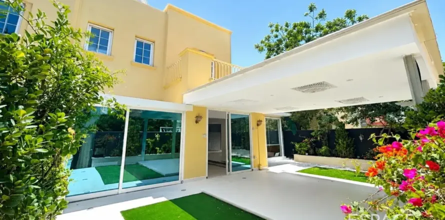 Vila v The Springs, Dubai, SAE 3 spálne, 195 m2 č. 738175
