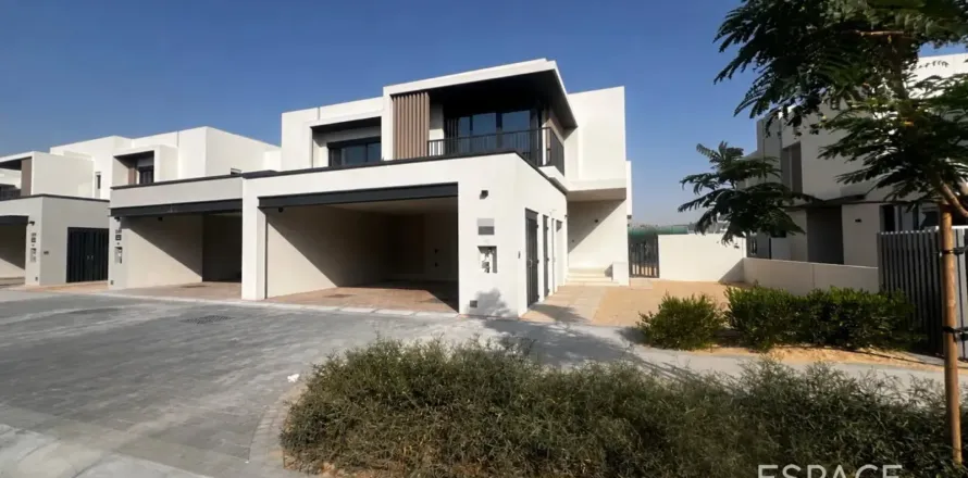 Willa w Jebel Ali, Dubai, ZEA 4 sypialnie, 300 mkw. nr 738176