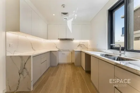 Villa in affitto a Jebel Ali, Dubai, EAU 4 camere da letto, 300 mq. № 738177 - foto 17