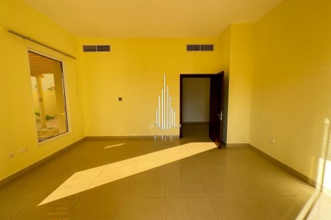 Villa in affitto a Baniyas, Abu Dhabi, EAU 8 camere da letto, 1207.7 mq. № 500695 - foto 15