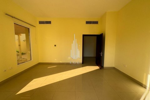 Villa in affitto a Baniyas, Abu Dhabi, EAU 8 camere da letto, 1207.7 mq. № 500695 - foto 12