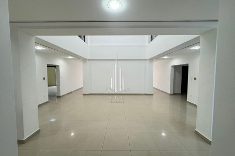 Villa in affitto a Baniyas, Abu Dhabi, EAU 8 camere da letto, 1207.7 mq. № 500695 - foto 17