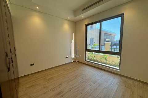 Vila u Al Raha Beach, Abu Dhabi, UAE 5 spavaćih soba, 471.9 m2 Br. 500694 - fotografija 8
