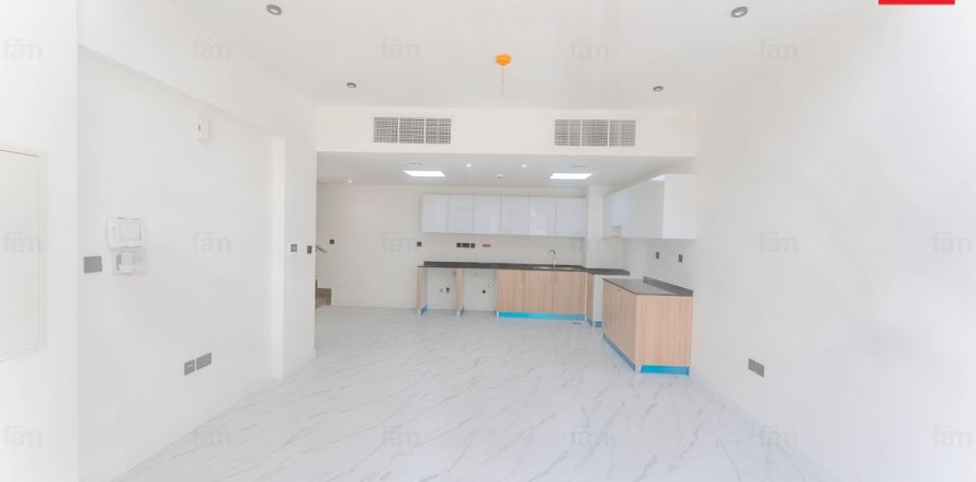 Ridamaja asukohaga Dubai, AÜE: 3 magamistoaga, 105.7 m² Nr 685923