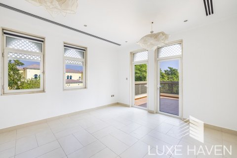 Villa itt: Jumeirah Park, Dubai, EAE, 4 hálószoba, 402.73 m², azonosító: 349595 - fénykép 15
