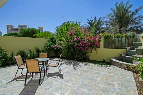 Villa in Jumeirah Village Circle, Dubai, UAE 3 bedrooms, 257.25 sq.m. № 751077 - photo 22
