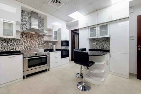 Villa in Jumeirah Village Circle, Dubai, UAE 3 bedrooms, 257.25 sq.m. № 751077 - photo 8