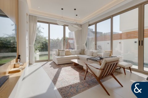 Таунхаус в Al Furjan, Дубай, ОАЭ 4 спальни, 302м2 № 684992