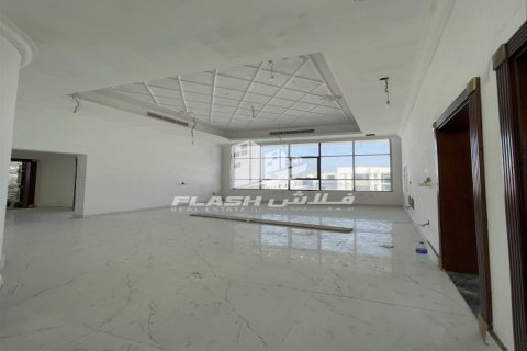 Vila di Ras Al Khaimah, UAE 5 bilik tidur, 929 meter persegi № 735251 - foto 4
