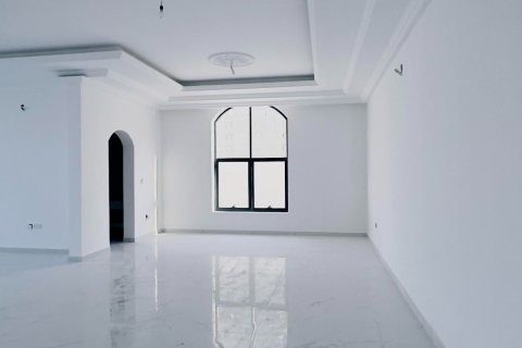 Villa in Seih Al Uraibi, Ras Al Khaimah, UAE 8 bedrooms, 1394 sq.m. № 735252 - photo 4
