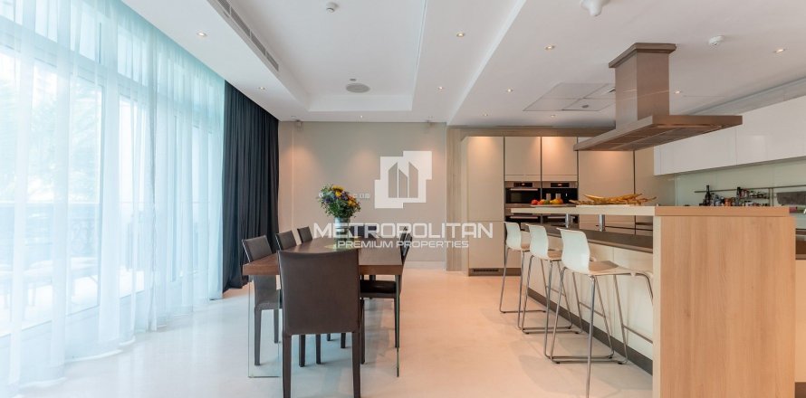 Villa in Dubai Marina, Dubai, VAE 4 slaapkamers, 764 vr.m. nr 592385