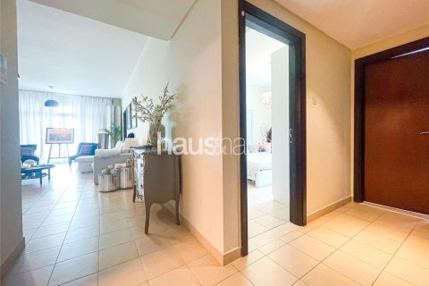 آپارتمان برای فروش در  The Views، Dubai، امارات متحده عربی  2 خوابه ، 123 متر مربع ، شماره 625250 - تصویر 4
