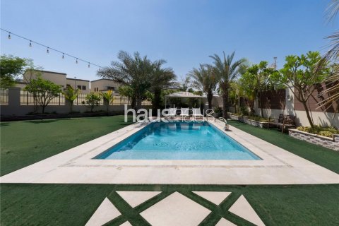 Villa i Jumeirah Park, Dubai, UAE 3 soveværelser, 295 kvm № 625441