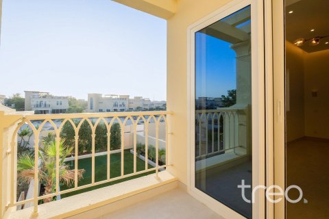 Vila u The Springs, Dubai, UAE 153.01 m2, 3 spavaćih soba Br. 758817