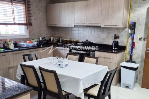 Lägenhet till försäljning i Abu Dhabi, UAE 3 sovrum, 202 kvm Nr. 613860 - fotografi 5
