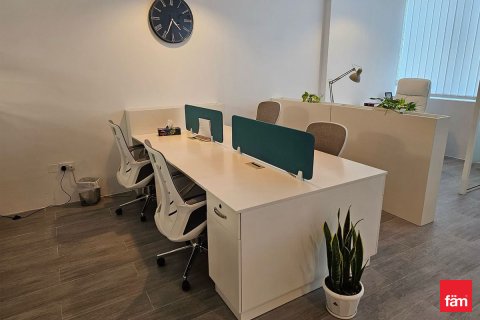 Opisina sa Dubai, UAE 84 sq.m. № 716015 - larawan 10
