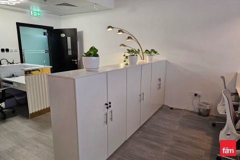 Opisina sa Dubai, UAE 84 sq.m. № 716015 - larawan 3