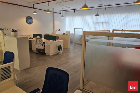 Opisina sa Dubai, UAE 84 sq.m. № 716015 - larawan 2