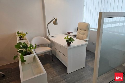 Opisina sa Dubai, UAE 84 sq.m. № 716015 - larawan 11