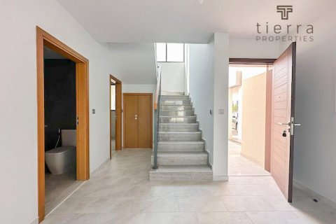 Villa à louer à Dubai Land, Dubai, EAU 3 chambres, 180.9 m2 № 573008 - photo 5