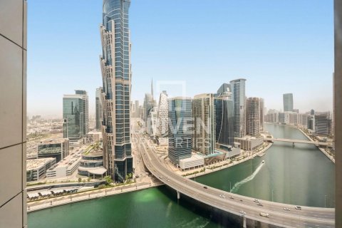 Apartment i Business Bay, Dubai, UAE 2 soveværelser, 140.38 kvm № 762383