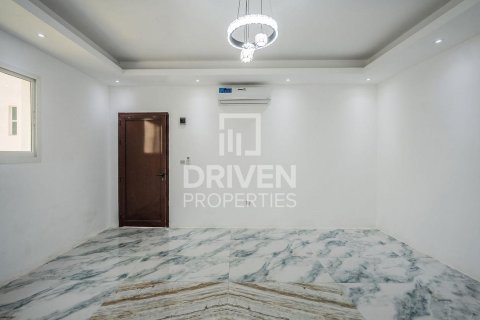 Villa til leje i Nadd Al Sheba, Dubai, UAE 6 soveværelser, 1589.57 kvm № 745936 - foto 5