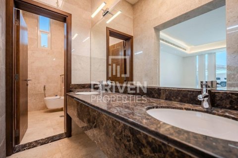 Villa til leje i Nadd Al Sheba, Dubai, UAE 6 soveværelser, 1589.57 kvm № 745936 - foto 25