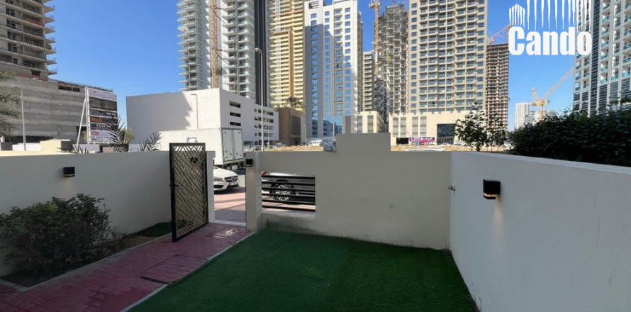 Villa in Jumeirah Village Circle, Dubai, VAE: 4 Schlafzimmer, 169.2 m2 Nr. 578389