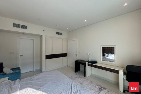 Apartamento en venta en Business Bay, Dubai, EAU 1 dormitorio, 79.9 m2 № 652064 - foto 15
