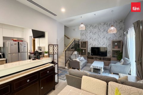 Řadový dům v Dubai, SAE 4 ložnice, 230 m² Č.: 763309