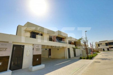 Willa na sprzedaż w Yas Island, Abu Dhabi, ZEA 4 sypialnie, 441.3 mkw., nr 407779 - zdjęcie 2
