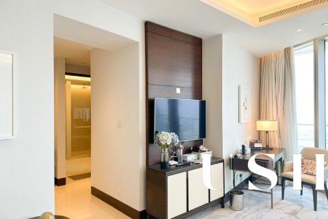 Appartement te huur in Downtown Dubai (Downtown Burj Dubai), Dubai, VAE 4 slaapkamers, 236 vr.m., nr 621117 - foto 21