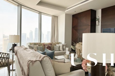 Appartement te huur in Downtown Dubai (Downtown Burj Dubai), Dubai, VAE 4 slaapkamers, 236 vr.m., nr 621117 - foto 20