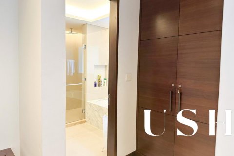Appartement te huur in Downtown Dubai (Downtown Burj Dubai), Dubai, VAE 4 slaapkamers, 236 vr.m., nr 621117 - foto 25