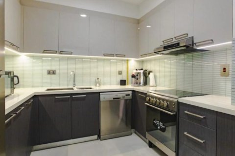 Appartamento in vendita a Abu Dhabi, EAU 2 camere da letto, 125.9 mq. № 760439 - foto 6
