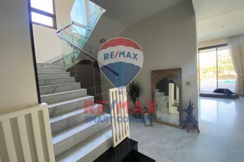 Villa till försäljning i Saadiyat Island, Abu Dhabi, UAE 5 sovrum, 696.7 kvm Nr. 580498 - fotografi 9