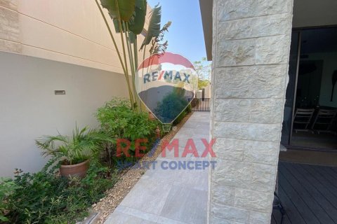 Villa till försäljning i Saadiyat Island, Abu Dhabi, UAE 5 sovrum, 696.7 kvm Nr. 580498 - fotografi 14