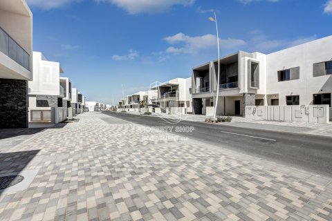 تاون هاوس للبيع في جزيرة ياس، أبو ظبي، الإمارات العربية المتحدة 4 غرفة نوم ، 355 متر مربع ، رقم 716964 - صورة 6