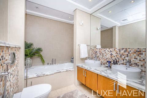 Vilë në Jumeirah Park, Dubai, Emiratet e Bashkuara Arabe 3 dhoma gjumi, 402.73 m2. № 419969 - Foto 10