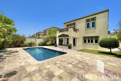 Villa en Jumeirah Park, Dubai, EAU 3 dormitorios, 402.73 m² № 419969