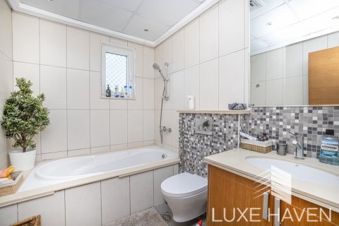 Vilë në Jumeirah Park, Dubai, Emiratet e Bashkuara Arabe 3 dhoma gjumi, 402.73 m2. № 419969 - Foto 13